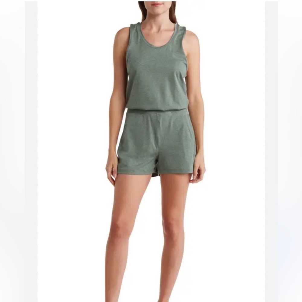 NEW • Sweaty Betty • Women’s Gary Sleeveless Romper
Green Medium Super Soft